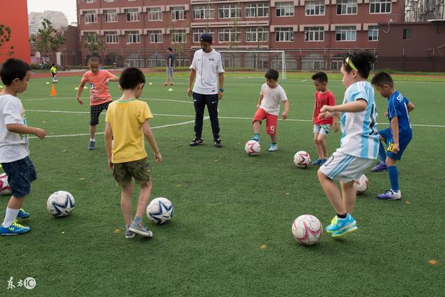 阿斯：法国对阵以色列的比赛马克龙将现场观战